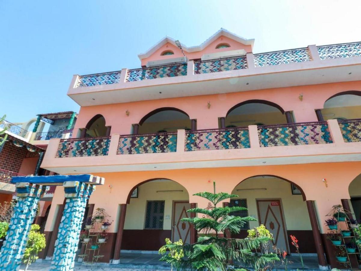 Amroha Oyo 72429 New Abhinandan Hotel מראה חיצוני תמונה