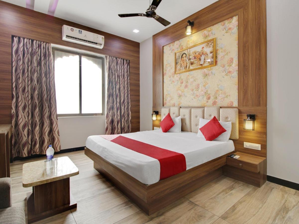 Amroha Oyo 72429 New Abhinandan Hotel מראה חיצוני תמונה