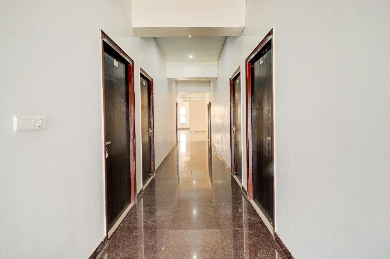 Amroha Oyo 72429 New Abhinandan Hotel מראה חיצוני תמונה