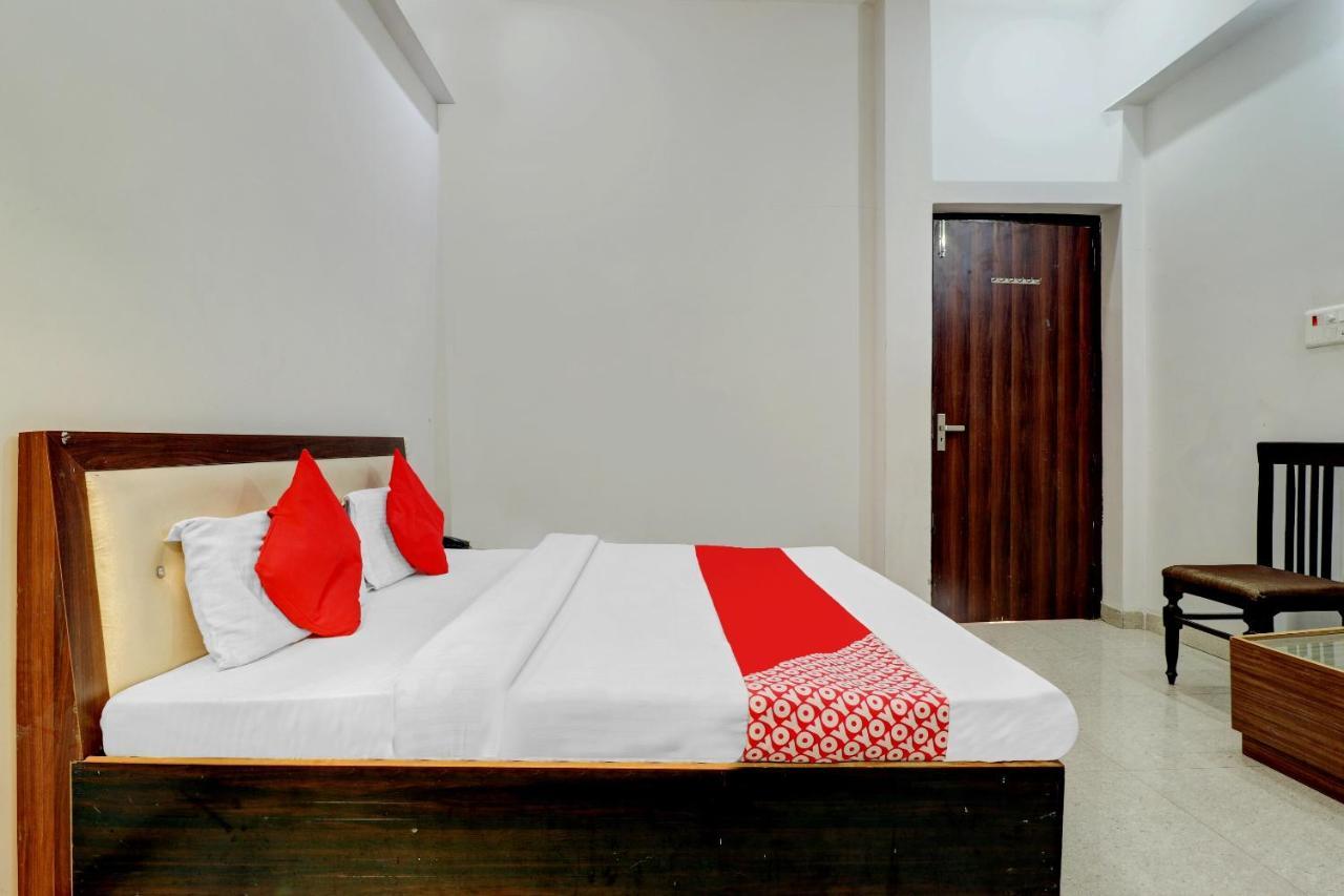 Amroha Oyo 72429 New Abhinandan Hotel מראה חיצוני תמונה