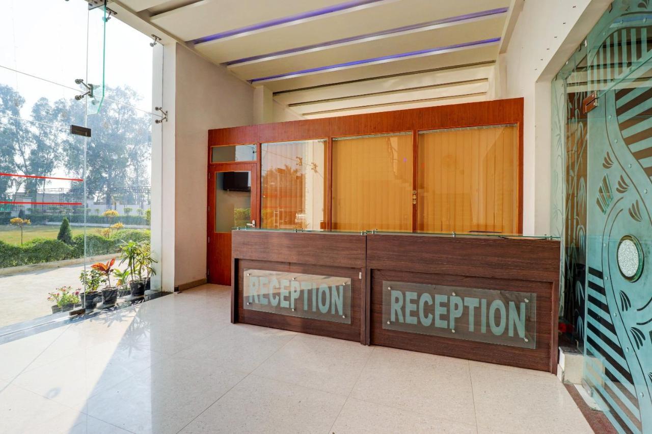 Amroha Oyo 72429 New Abhinandan Hotel מראה חיצוני תמונה