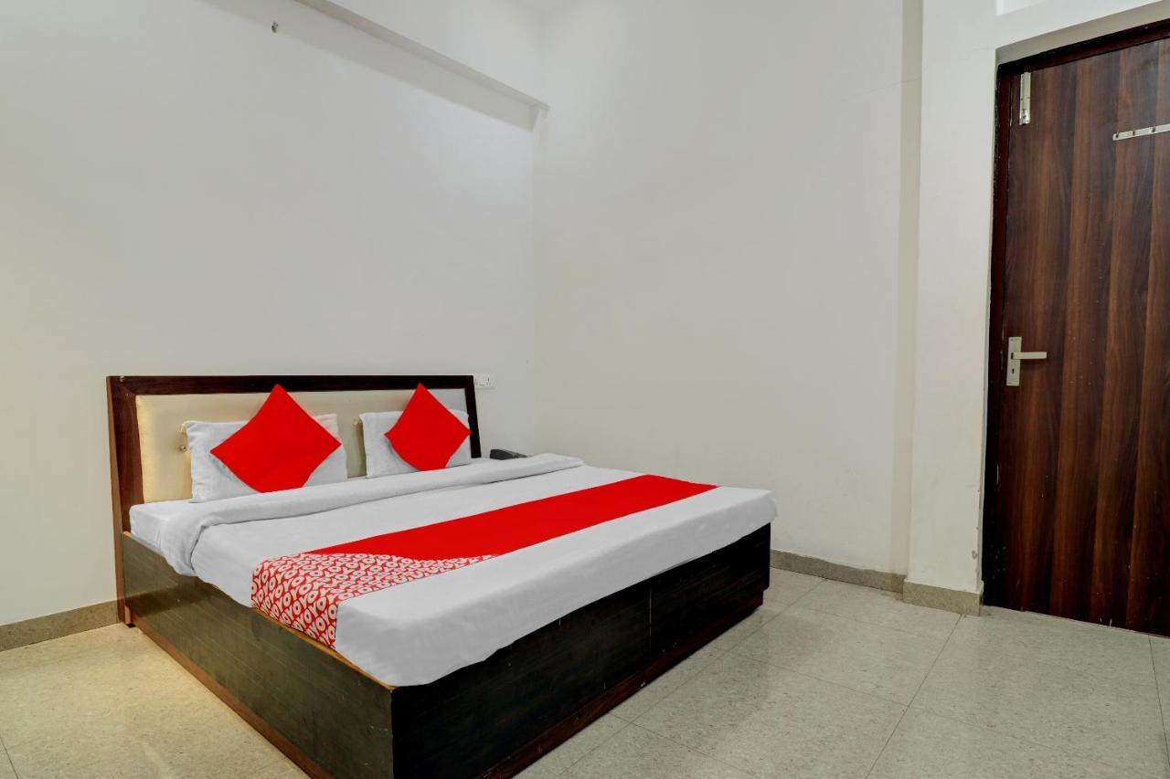 Amroha Oyo 72429 New Abhinandan Hotel מראה חיצוני תמונה