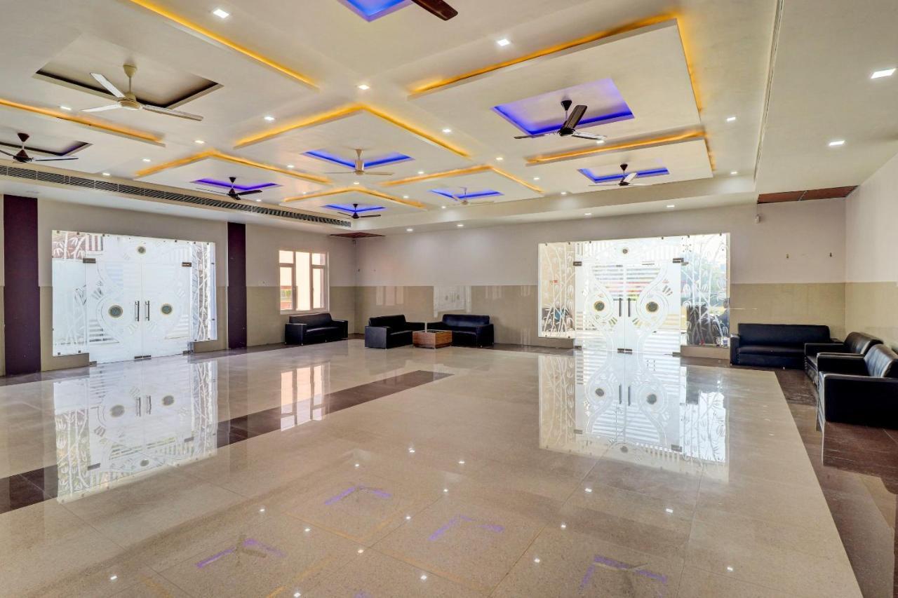 Amroha Oyo 72429 New Abhinandan Hotel מראה חיצוני תמונה