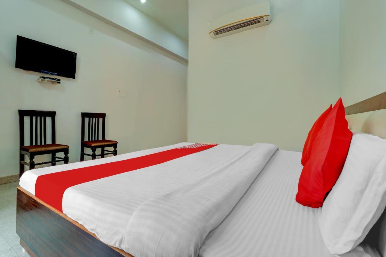 Amroha Oyo 72429 New Abhinandan Hotel מראה חיצוני תמונה